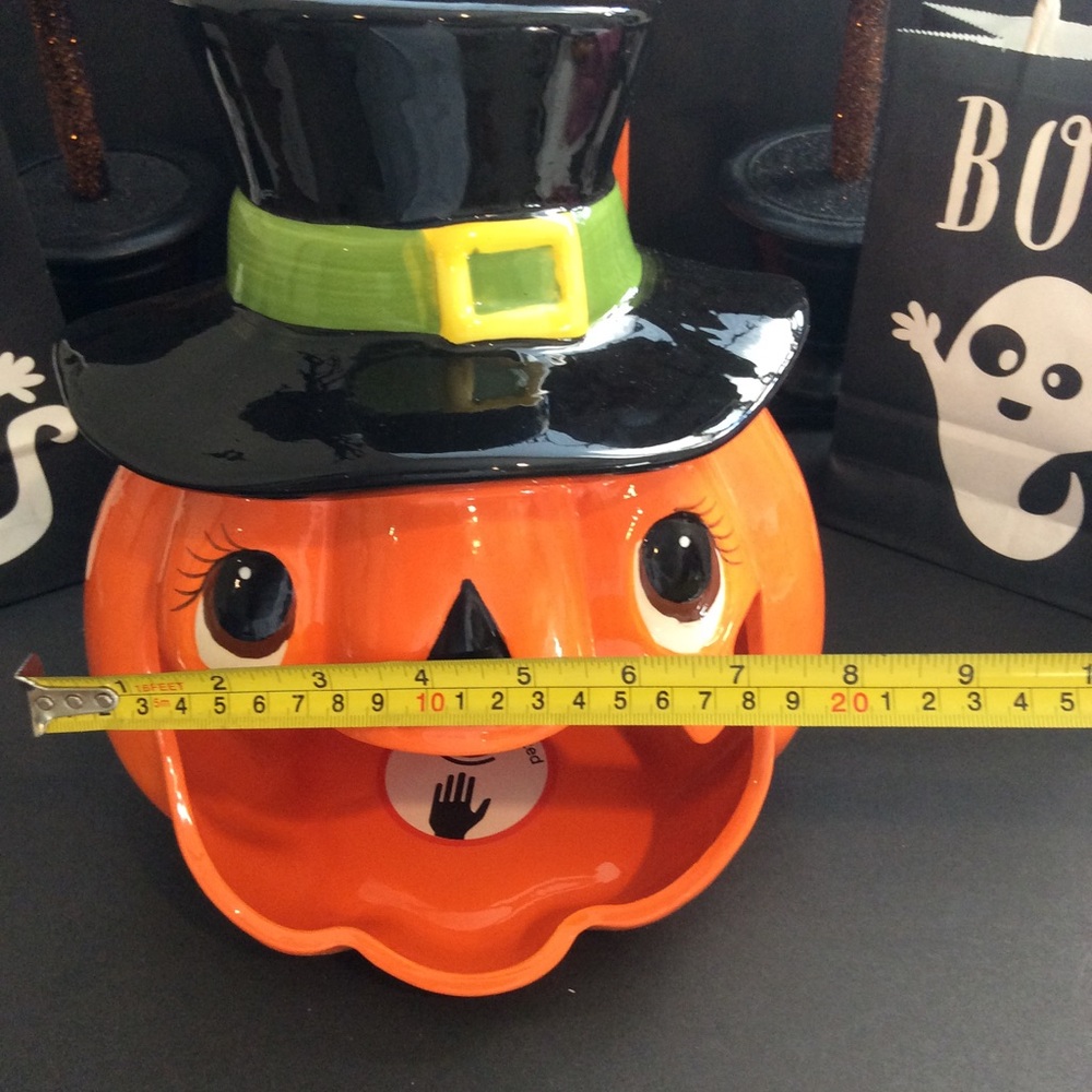 New Vary Fun Halloween 🎃 Pumpkin Candy Dish - Picture 6 of 9